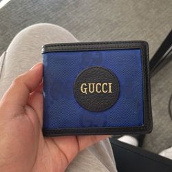 Gucci Wallet “off the grid”