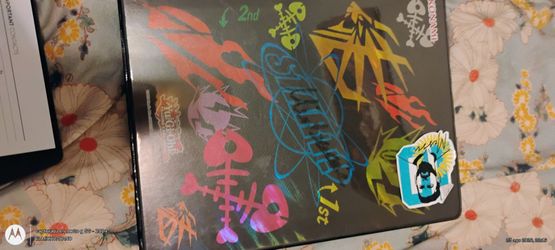 Álbum de tarjetas de Yu Gi Oh en buen estado