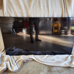 57" Smart Samsung TV 