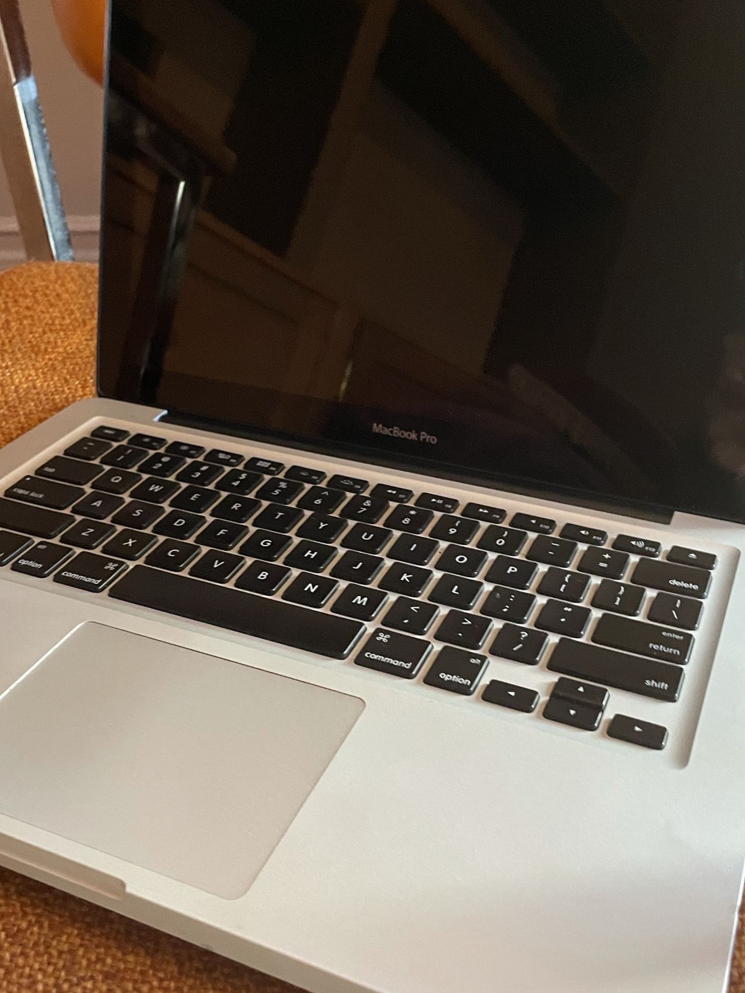 2011 Macbook Pro 13 2.3 i5 8GB 320GB Apple charger,All Products : American Fashion Style Bags On Sale