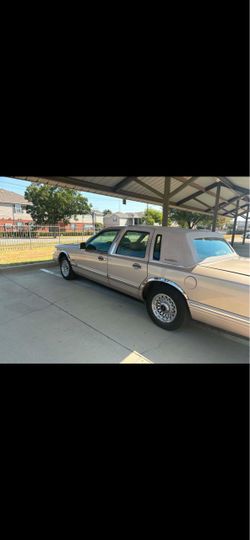 1997 Lincoln Town Car