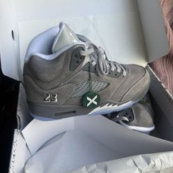 Jordan 5 Retro Wolf Grey Ask For Your Size $220 Each
