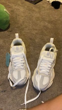 reebox comfort footbed ortholite grey and white size 6 1/2youth