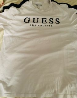 GUESS Los Angeles Graphic Tee - Men’s Small