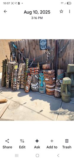 Tiki statues, various