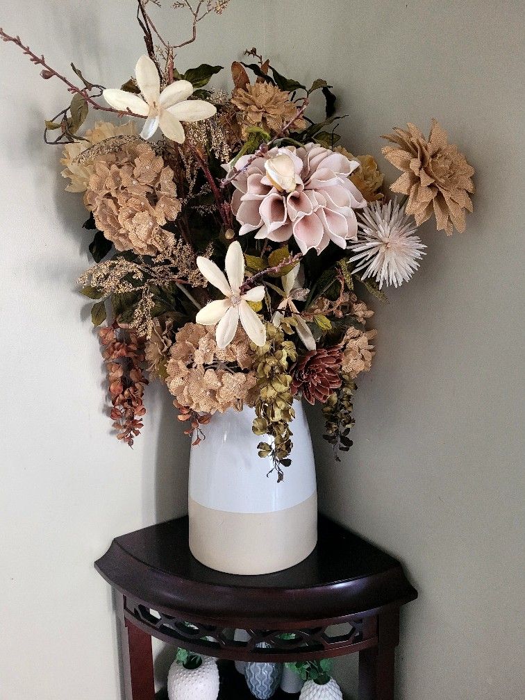 Big Beautiful Vase With Flowers 