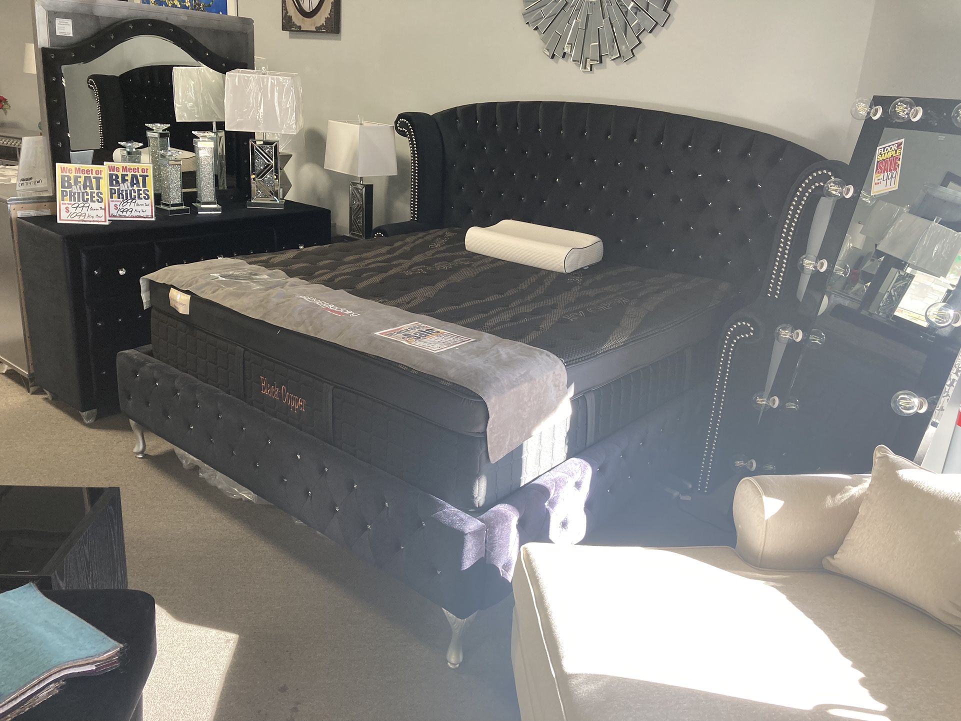 Bedset! $1999! Easy Financing! ⭐️✨📲