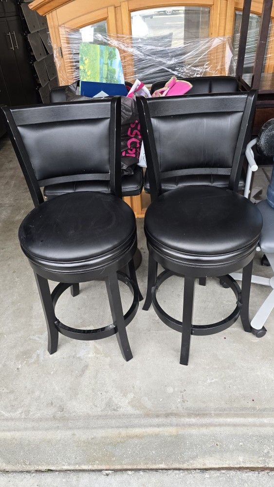 Set of 2 24'' Swivel Counter Bar Stool Wooden Dining Chair Upholstered Leather Seat Black Panel Excelent Condition
Pick up in San Jose 95148 near Ea
