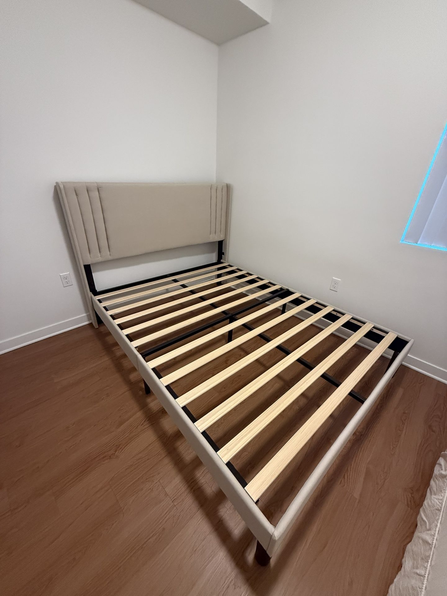 Queen Platform Bed frame