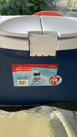 Rubbermaid Slim Can Cooler