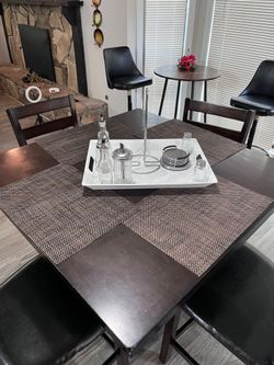 Breakfast Nook table and chairs