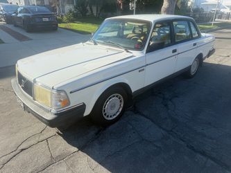 Excellent Condition 1991 Volvo 240