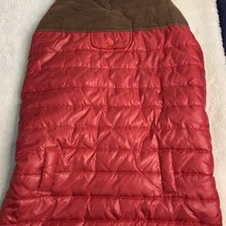Outdoor Dog size XL red puffer fleece lined winter coat - very gently used 