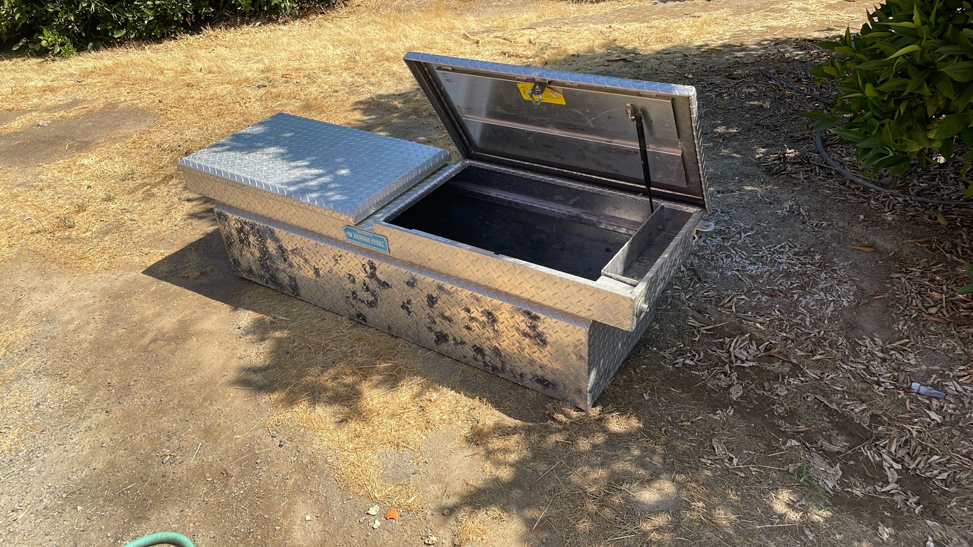 Cross Bed Toolbox