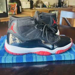 Air Jordan 11s  Bred Size 9.5 