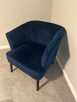 Swivel chair Blue Suede like new