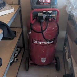 Craftsman 150 psi 33 gallon Air Compressor 