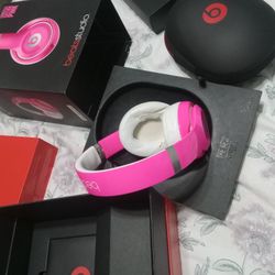 Hot Pink Beatsstudio