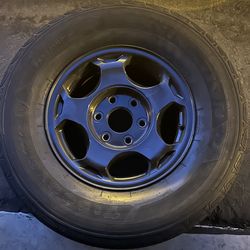One (1) Single Chevrolet Silverado Suburban 16” OEM Wheel Rim Tire GMC sierra Yukon Denali