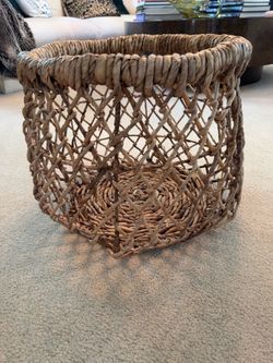 Large Textured Water Hyacinth Basket