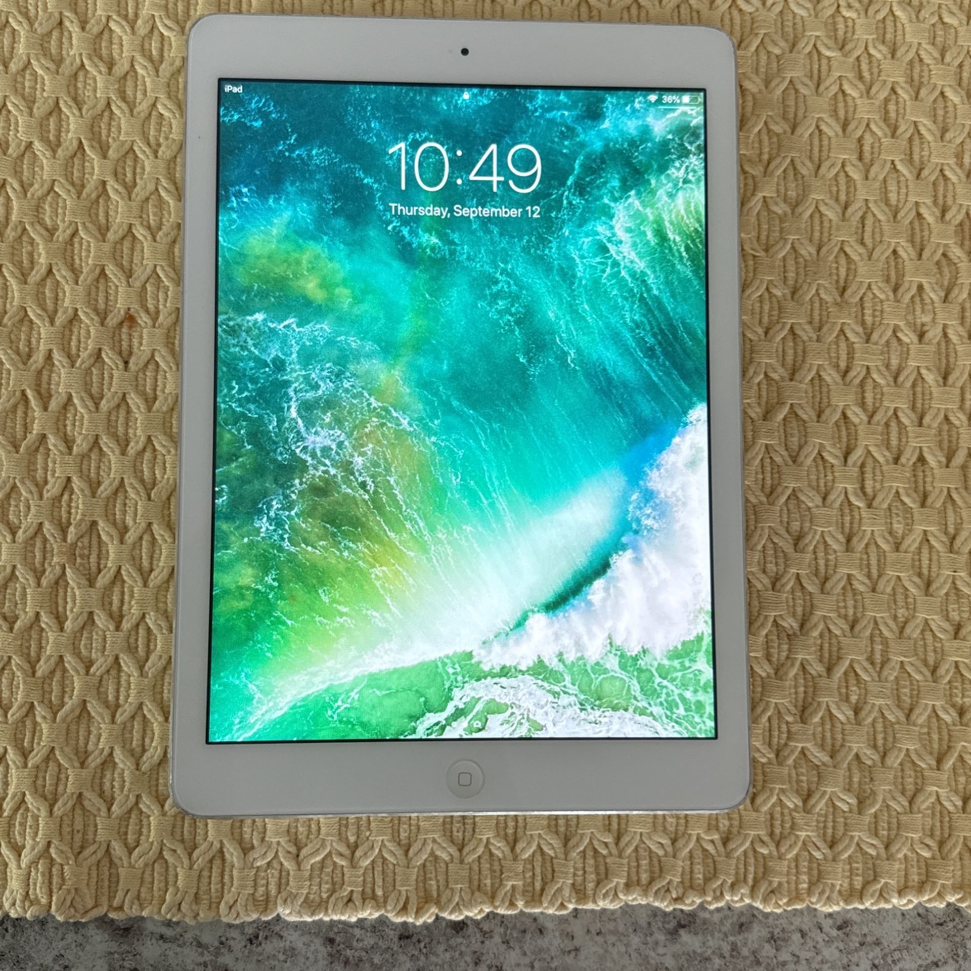 Apple iPad Air 16GB