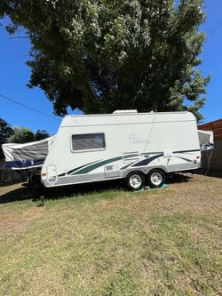 2004 Forest River Surveyor RV Camper Trailer