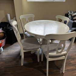 Table And Chairs 