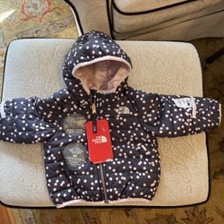 The North Face Reversible Jacket – Pink (Girls) 