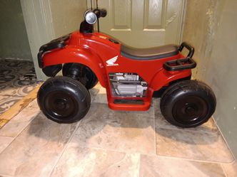 Toy car