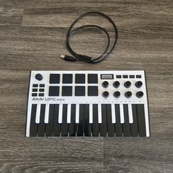 Akai MPK Mini Midi Controller 
