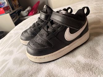 Baby shoes
