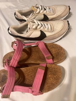 Woman's Shoes Size 8