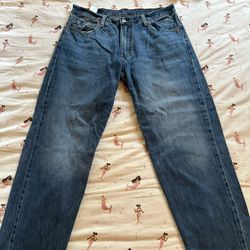 Levi’s Size 33X32 