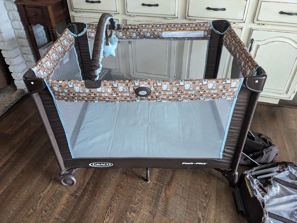 Graco Pack and Play 