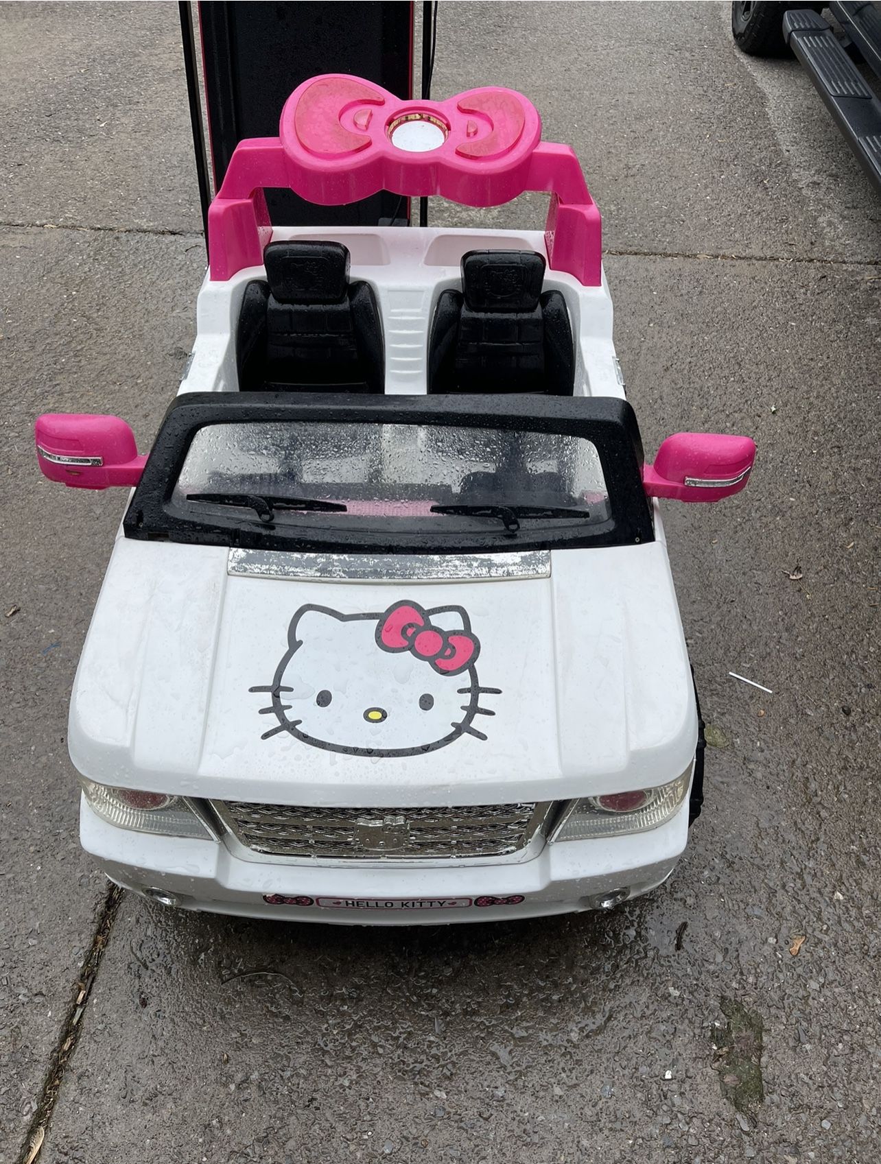 Hello kitty Power Wheels Jeep