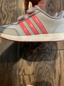 Adidas size 9 (kids)
