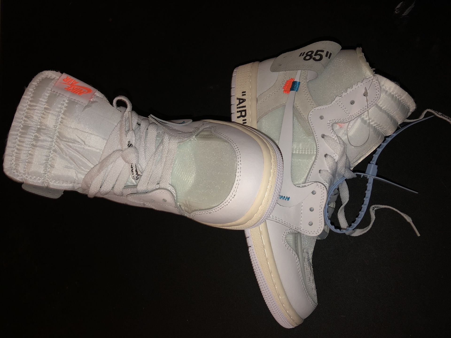 Air Jordan 1 off white