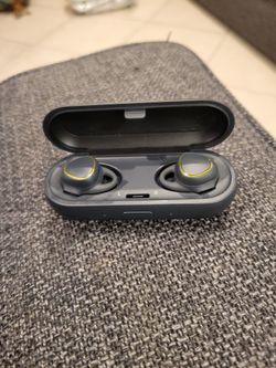 First Generation Samsung Ear Bud