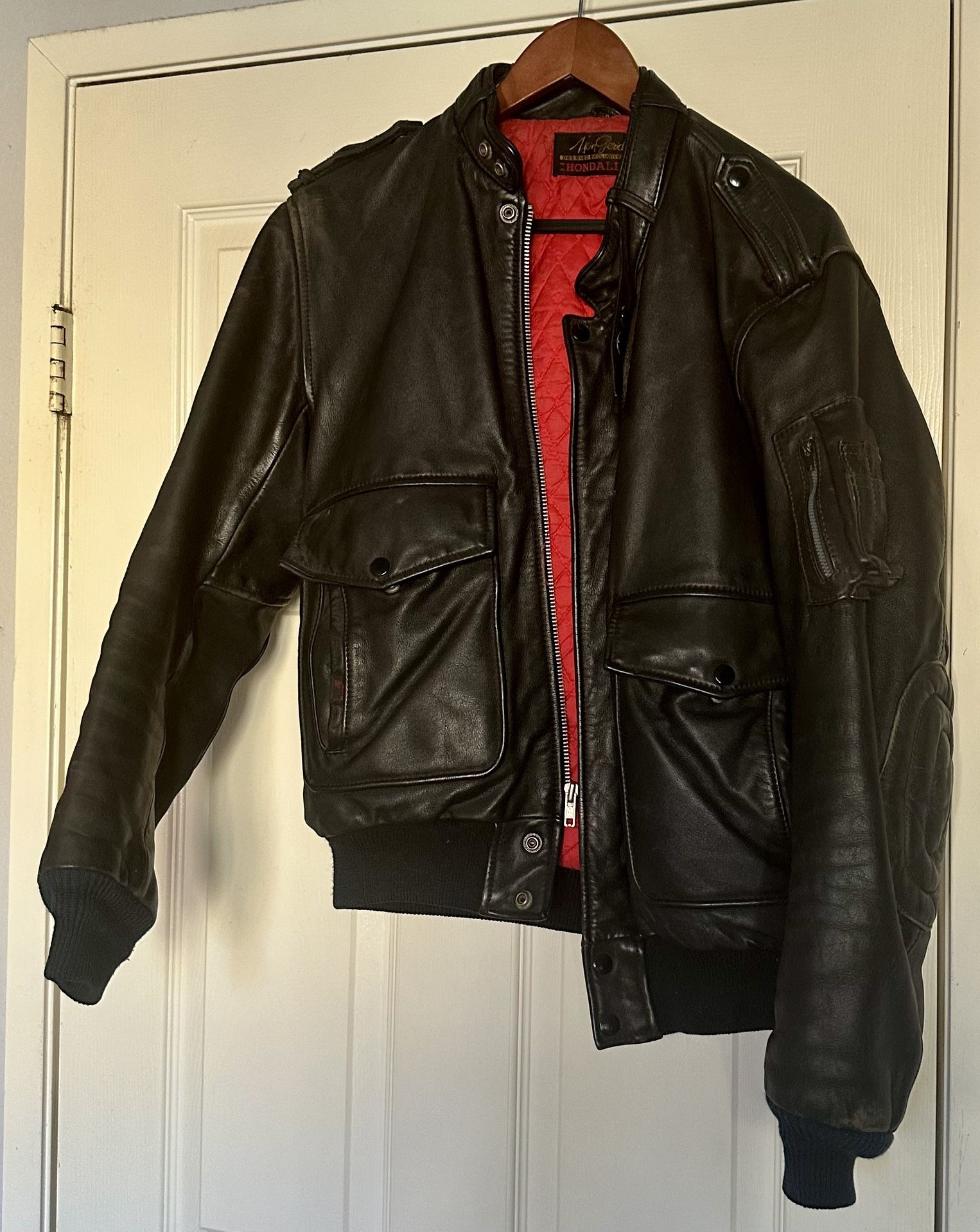 Vintage Hein Gericke Hondaline Leather Motorcycle Jacket  Size Men’s Medium. Designed exclusively for Honda line.