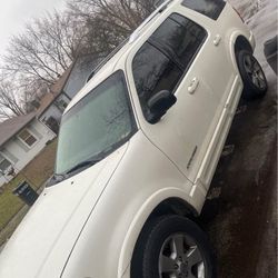 2004 Ford Explorer