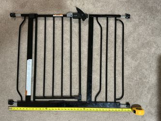 Regalo safety 29”- 38.5” safety baby gate