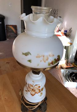 Incredibly beautiful floral antique lamp Collectors item