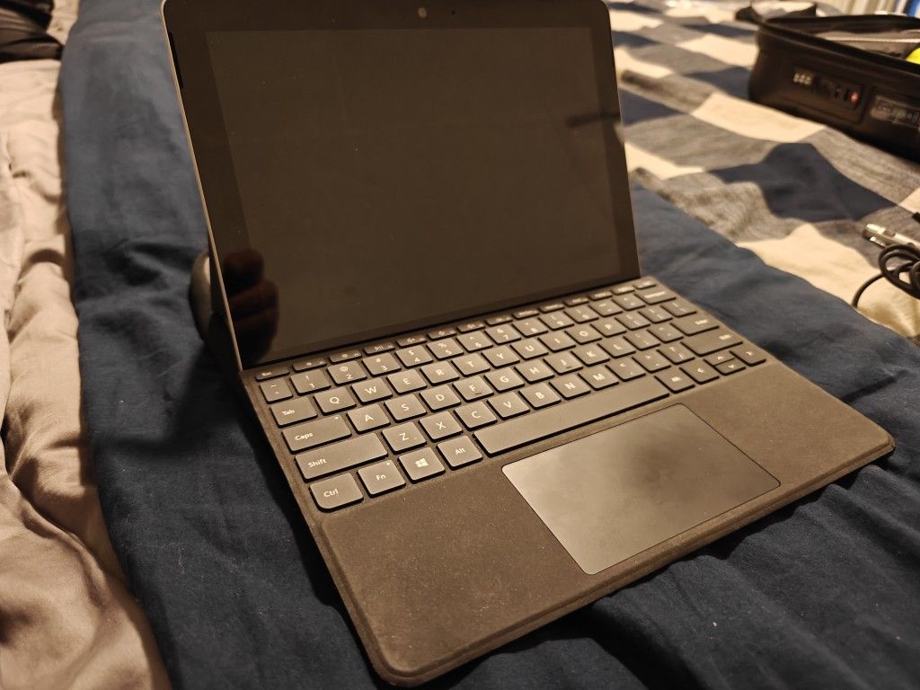 Microsoft Surface 10 Inch, Excellent Condition
