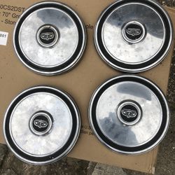 Ford Hubcaps 70’s