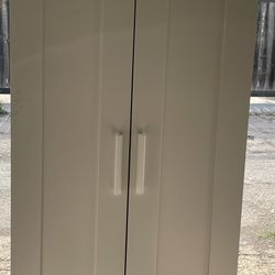 White 2 door wardrobe