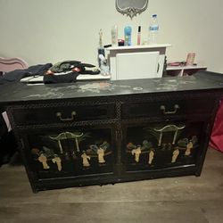 Geisha Dresser With Mirror 