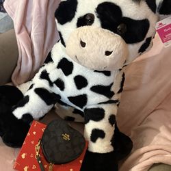 Beautiful Cow And A Black Purse Great Quality