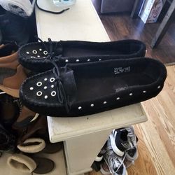 Womens Shoes Size 8 Great Condition 