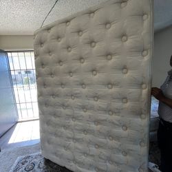 Queen Size Matrres Boxpring 