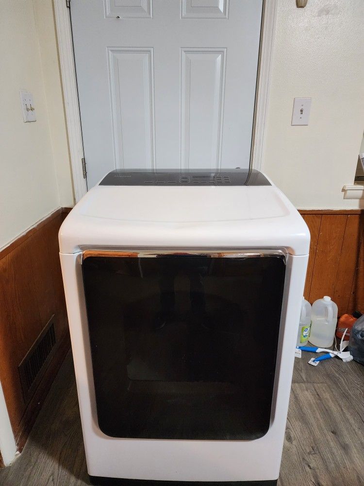 SAMSUNG ELECTRIC DRYER XL CAPACITY GOOD WORKING CONDITION DELIVERY AVAILABLE